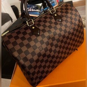 Louis Vuitton Speedy 35